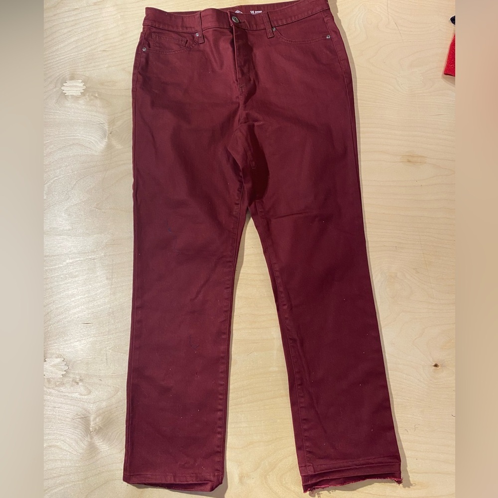St. John's Bay Dark Red Chinos Straight Leg 14 Short (QO)